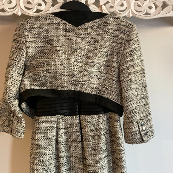 Bebe Tweed & Faux Leather Crop Blazer Sz. 4 - Picture 2 of 5